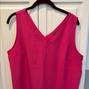 Eddie Bauer VNECK Tank Large